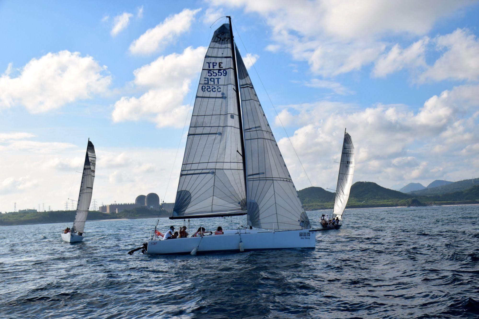 Fun Wind Sailing Hostel Nam Loan Ngoại thất bức ảnh